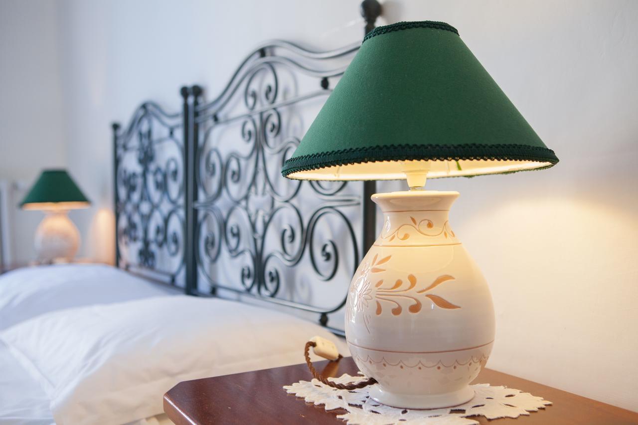 Albergo Lucy Trani Ngoại thất bức ảnh