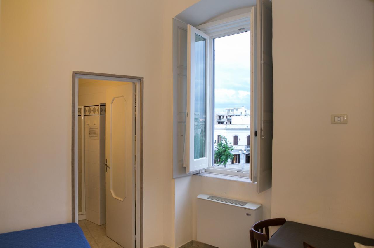 Albergo Lucy Trani Ngoại thất bức ảnh